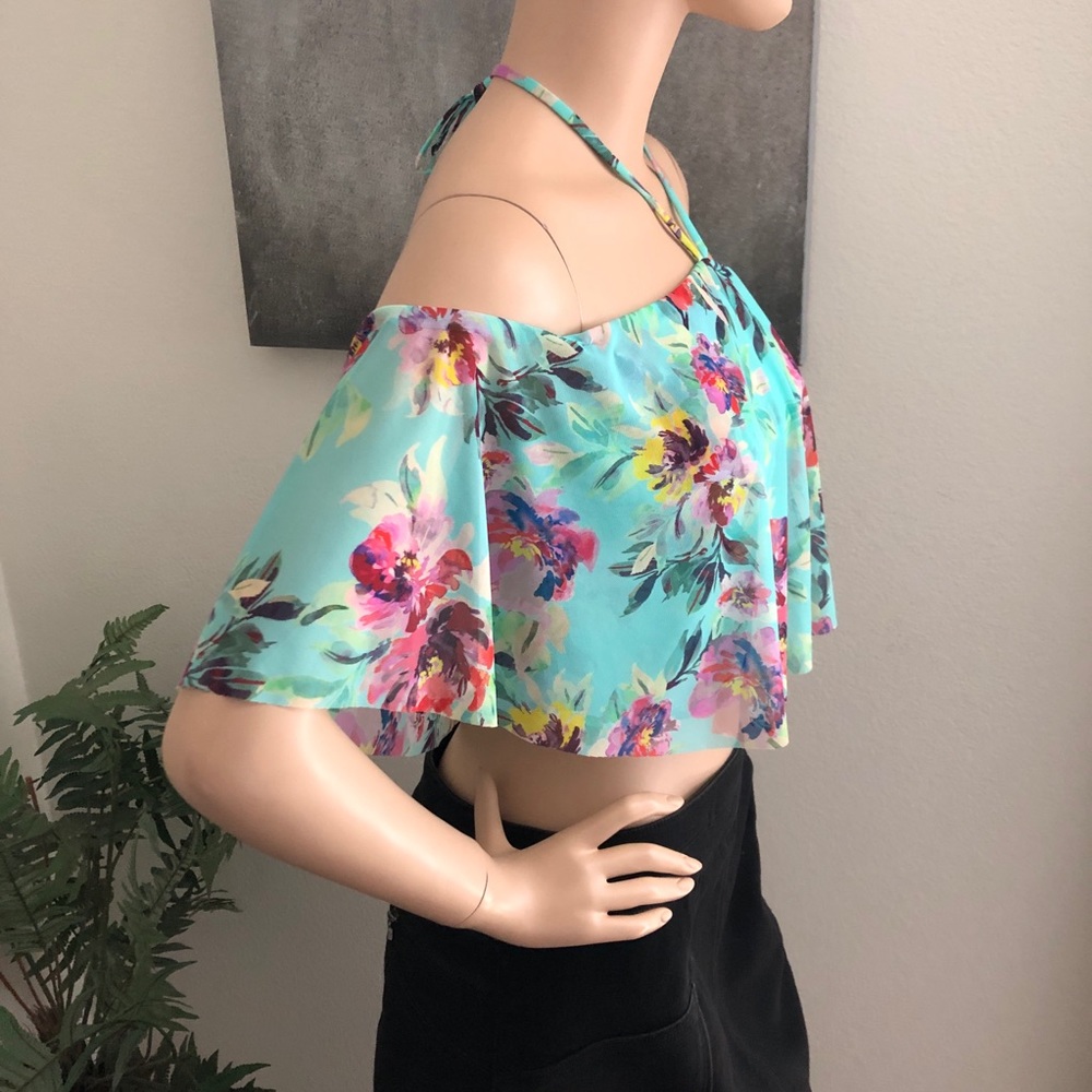 Guess by Marciano Floral Halter Off-Shoulder Crop Top NWT Medium - Picture 3 of 11